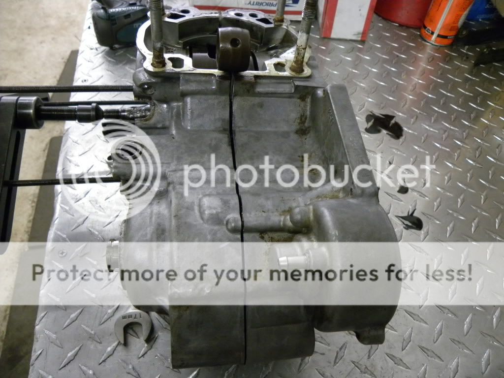 How to safely split your motorcycle engine cases. KX Guru Racing